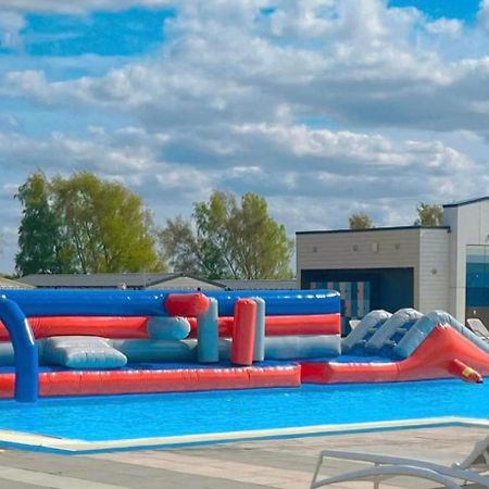 Swan View Retreats # Hottub # Egg Chair # Bbq & Bikes Included 8 Berth Tattershall Exterior photo